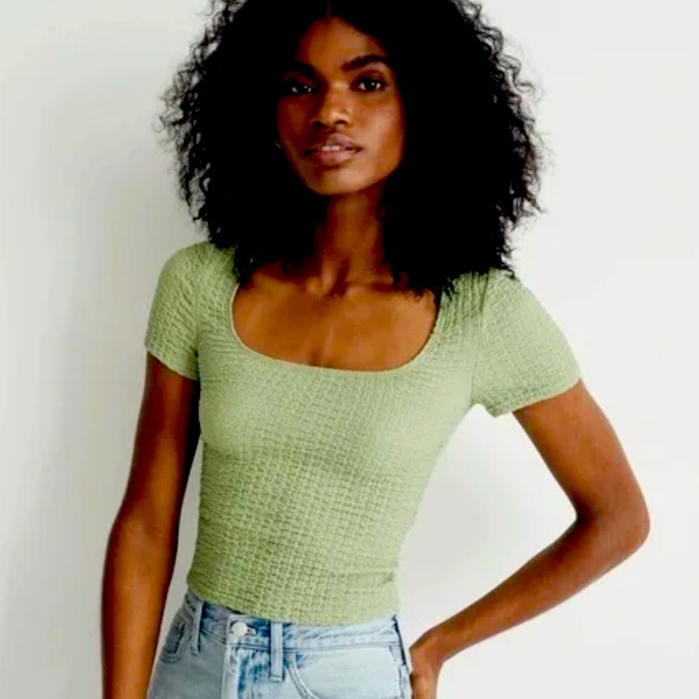 NWOT Medium Madewell Avocado Green Crop Top Popcorn Texture Fabric Square Neck